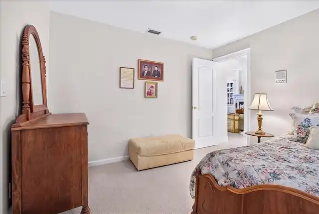 Listing Photo 16