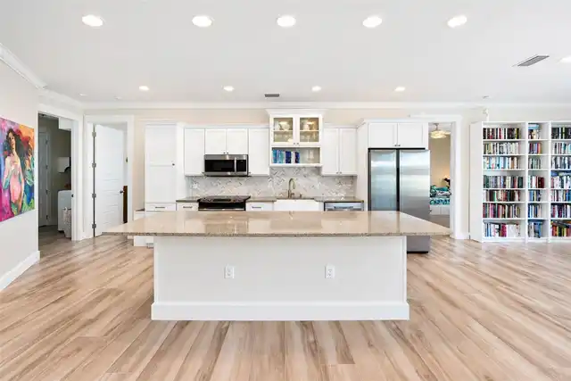 Listing Photo 18