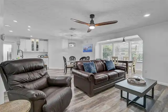 Listing Photo 7