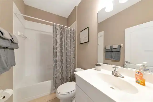 Listing Photo 18