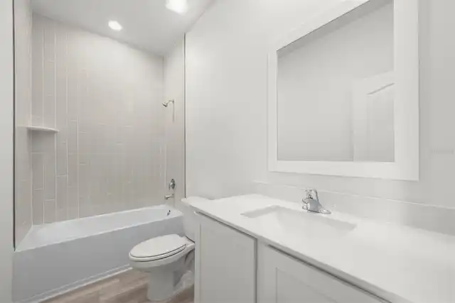 Listing Photo 16