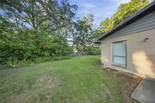 Listing Photo 14