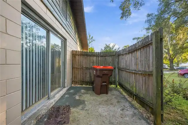 Listing Photo 16