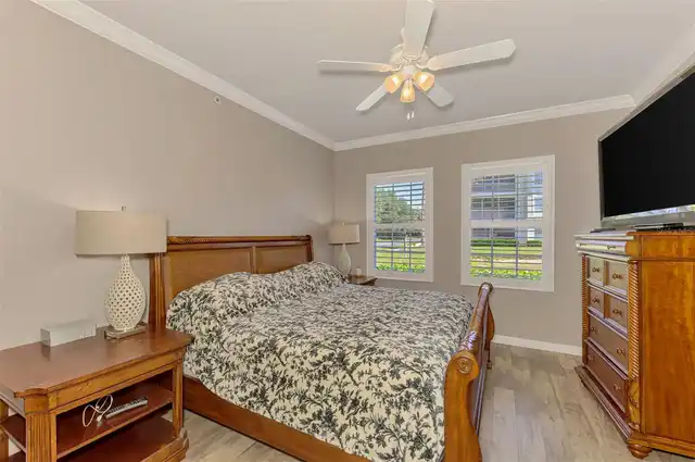 Listing Photo 35