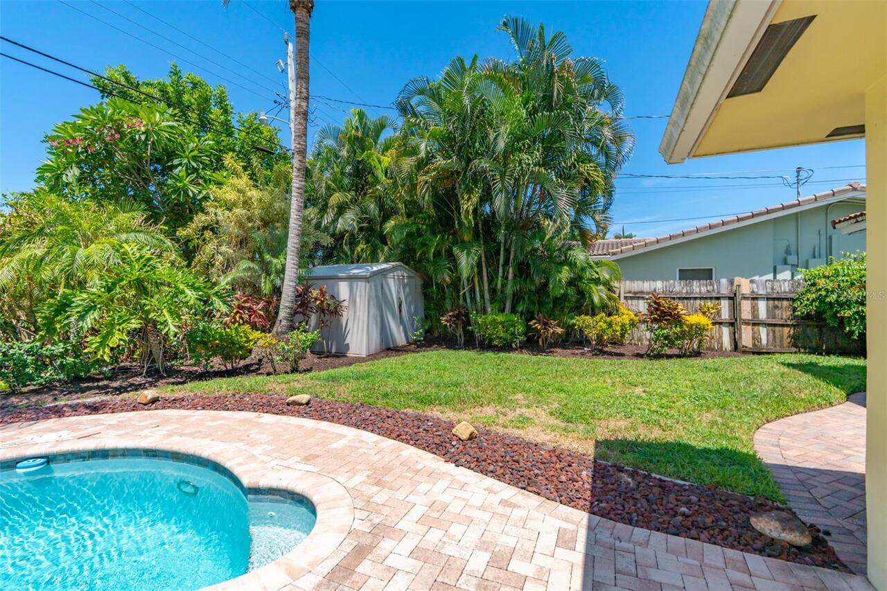 Listing Photo 11