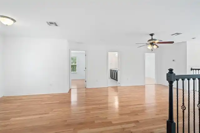 Listing Photo 21