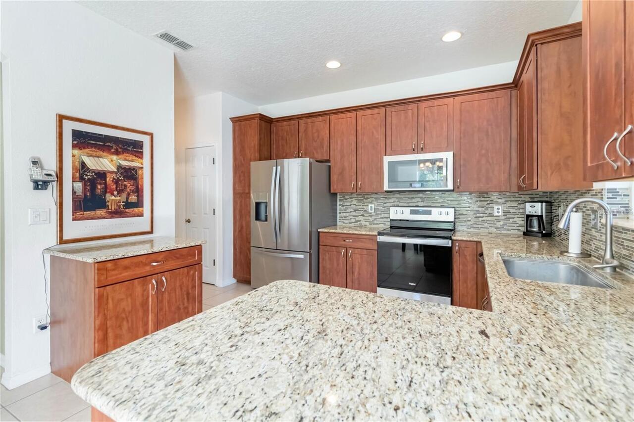 Listing Photo 8