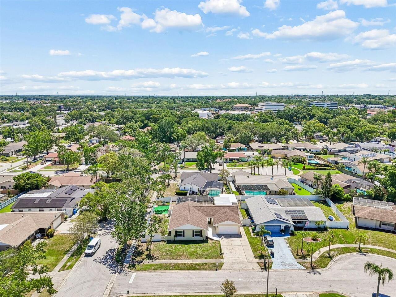 Listing Photo 12