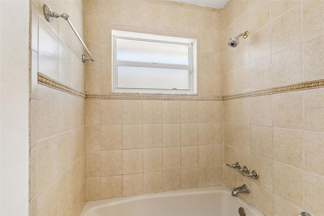 Listing Photo 34