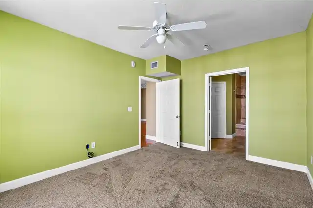Listing Photo 14
