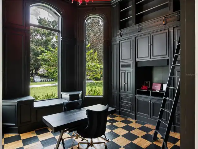 Listing Photo 21