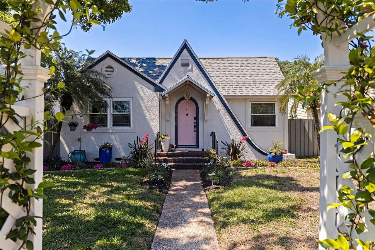 St Petersburg Real Estate