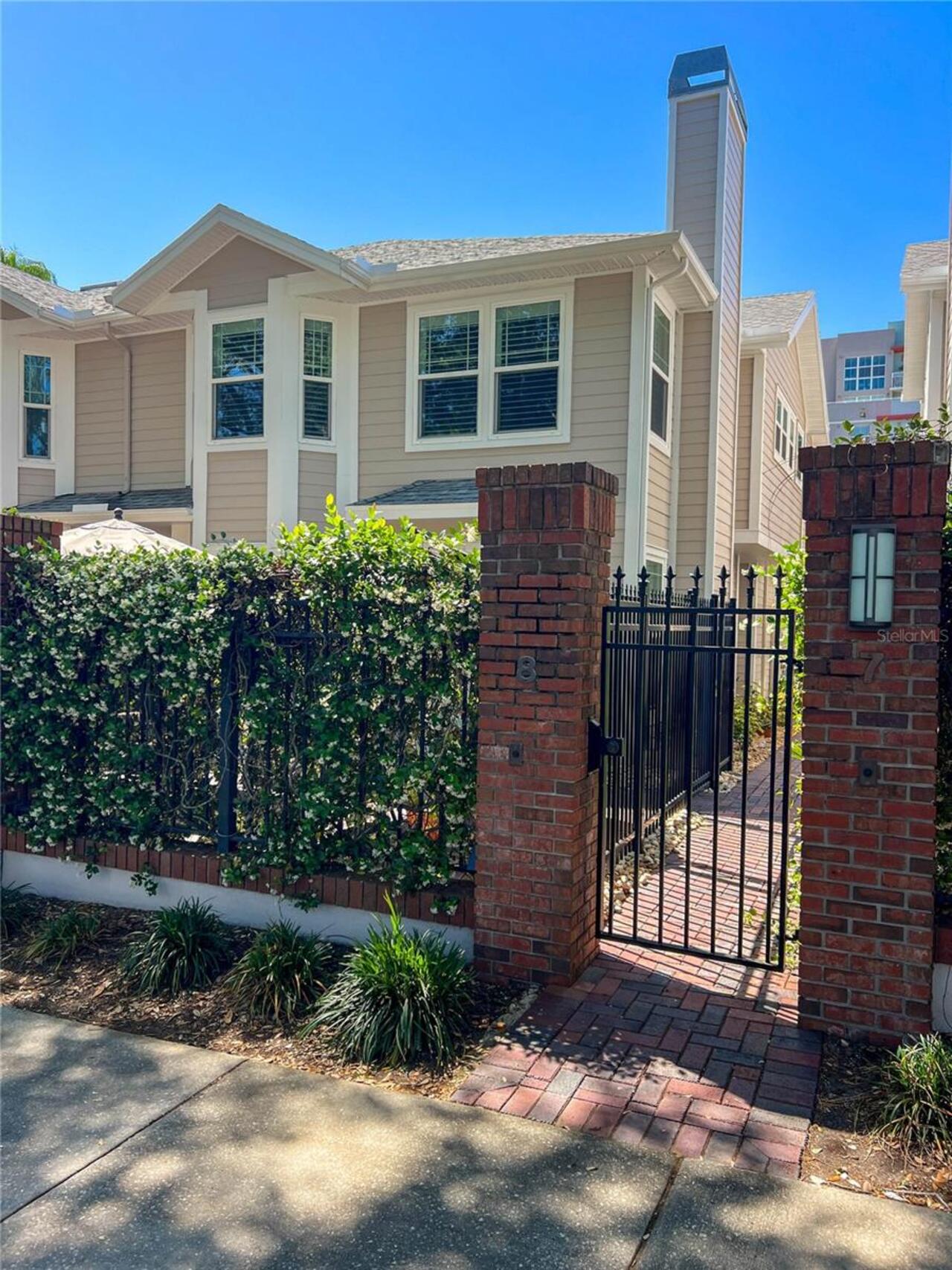 St Petersburg Real Estate