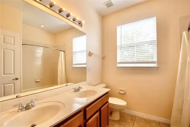 Listing Photo 15