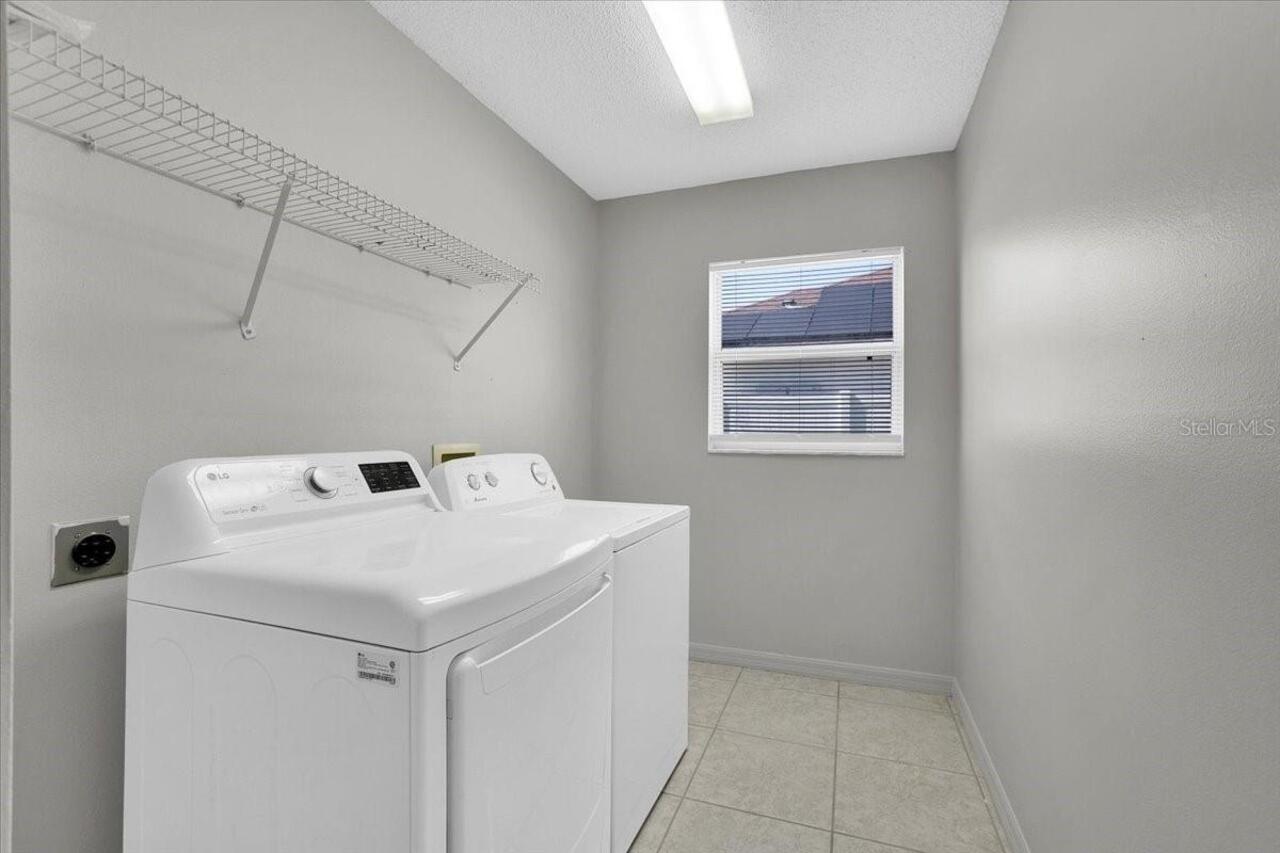 Listing Photo 11