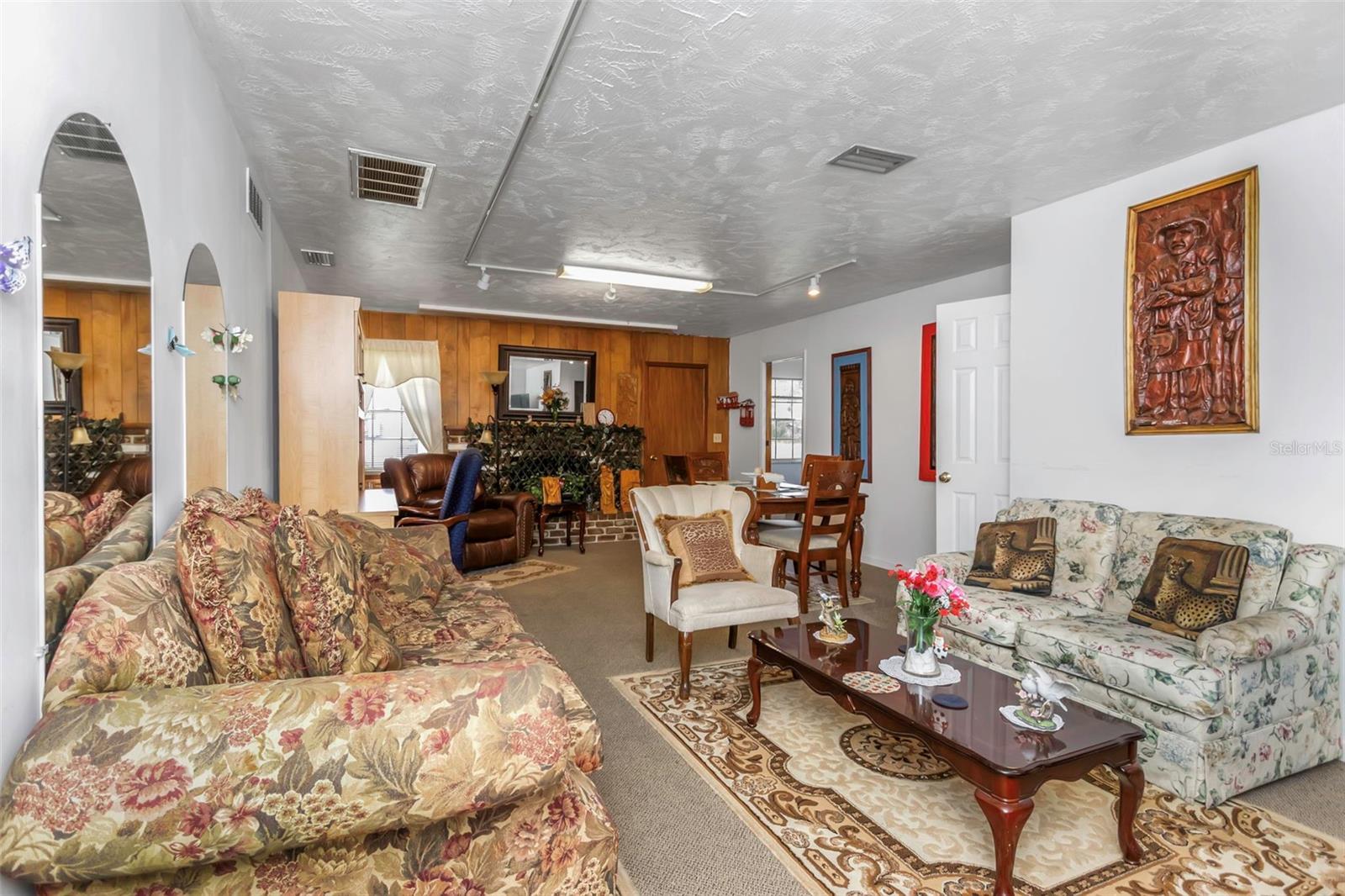 Listing Photo 19