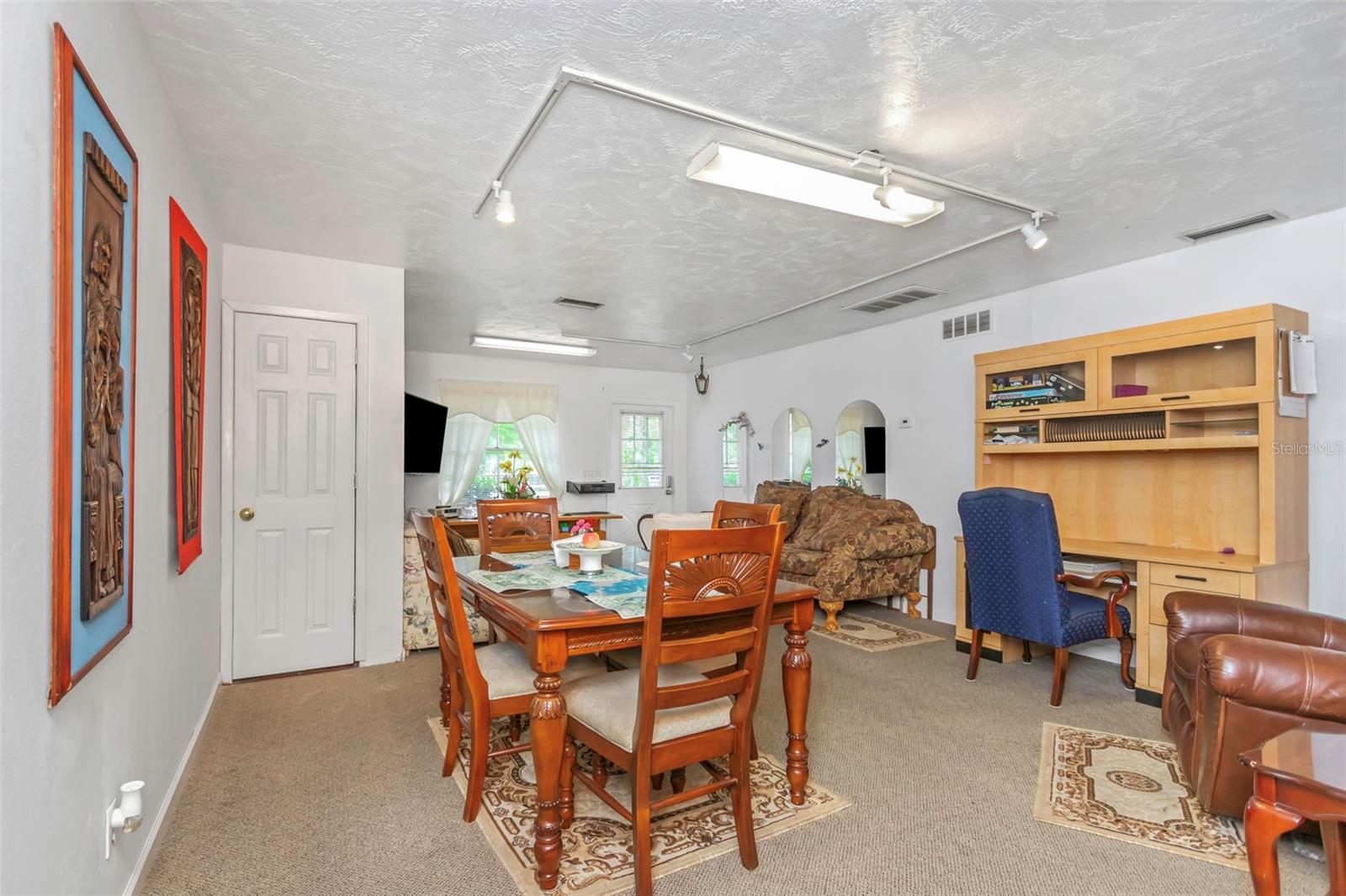 Listing Photo 21
