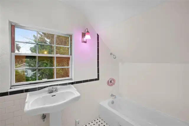 Listing Photo 25