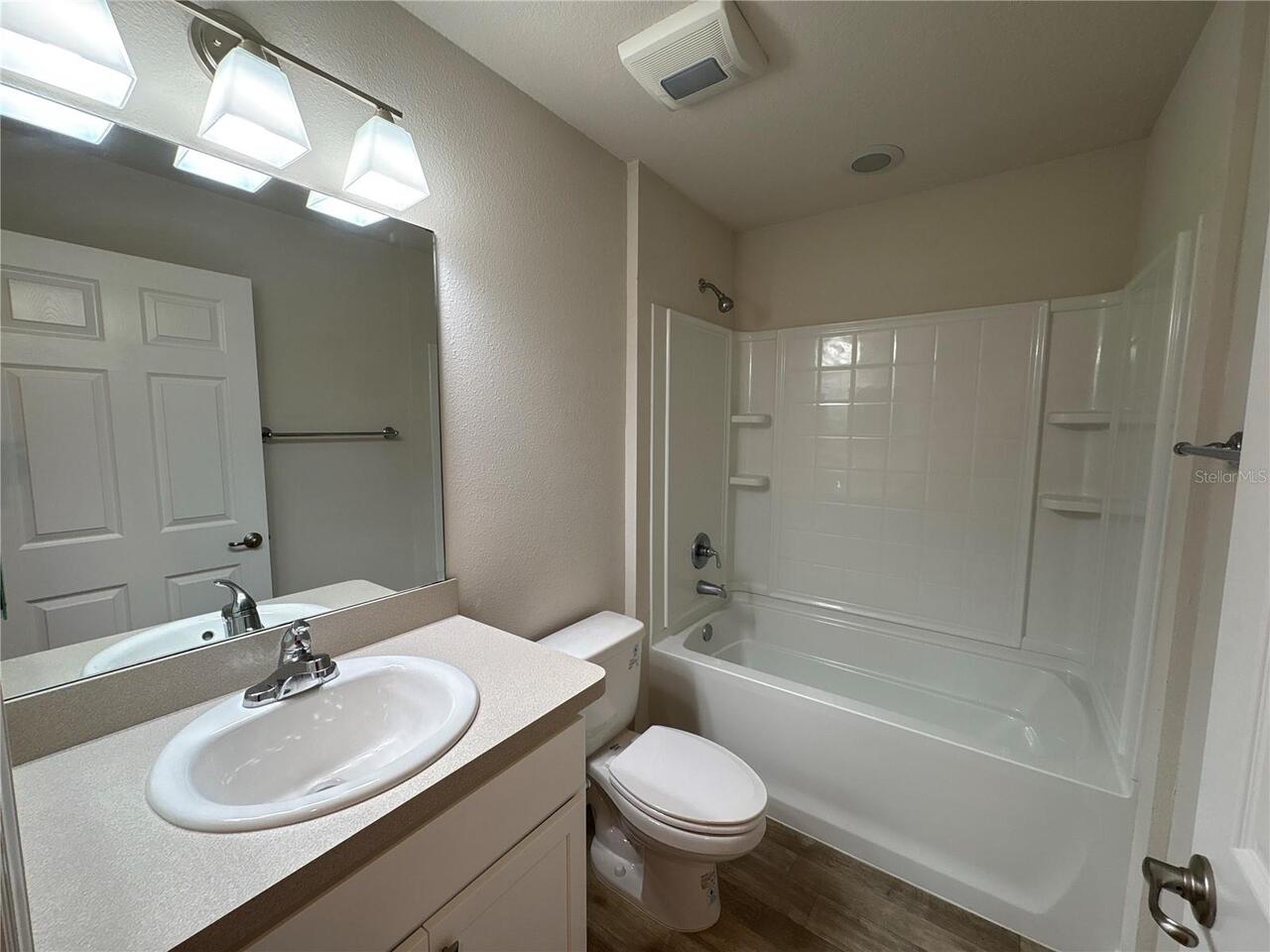 Listing Photo 14