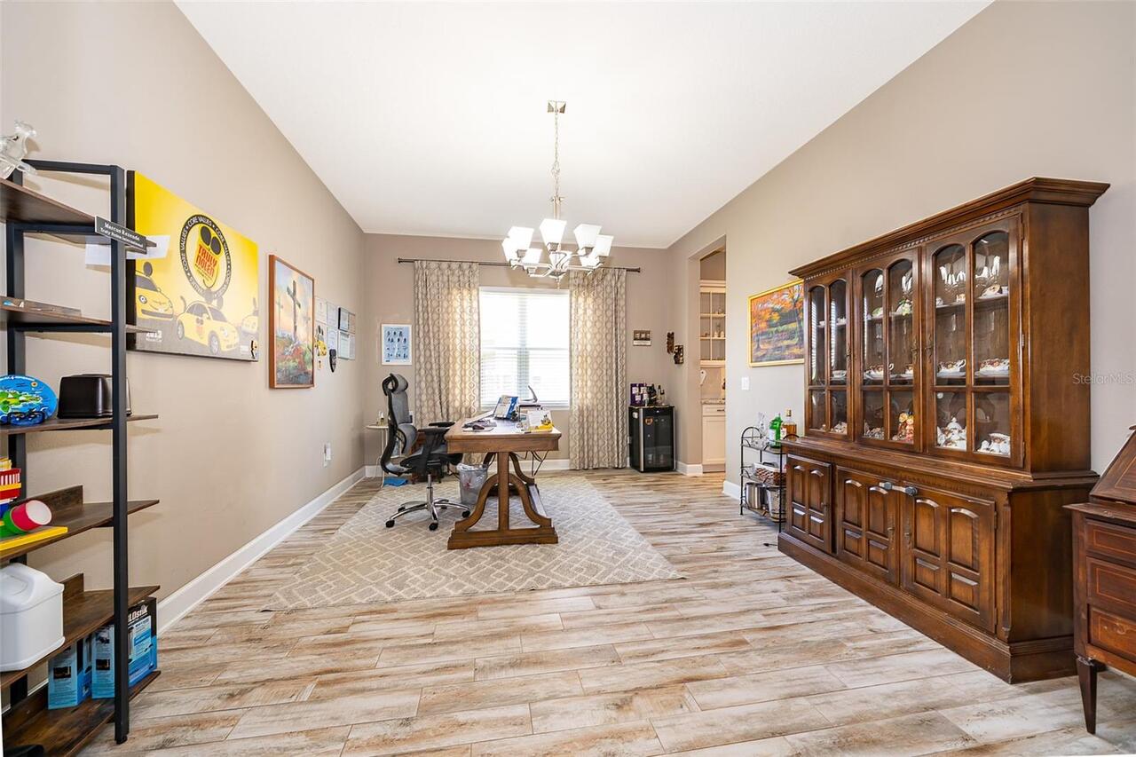 Listing Photo 17