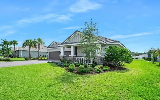 Listing Photo 12