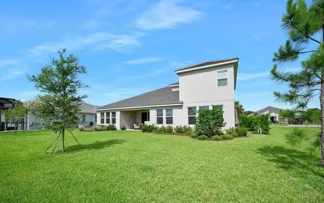 Listing Photo 16