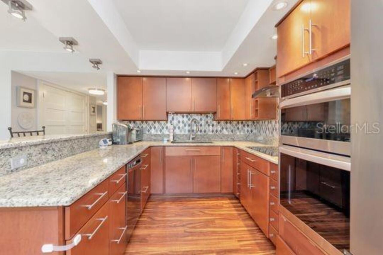 Listing Photo 8