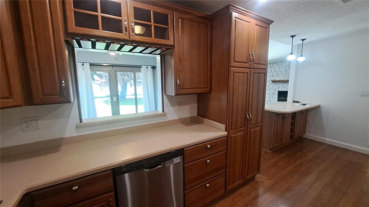 Listing Photo 8