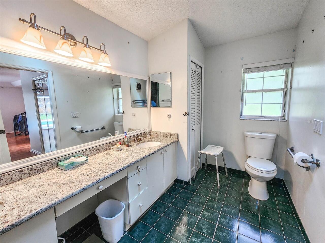 Listing Photo 16