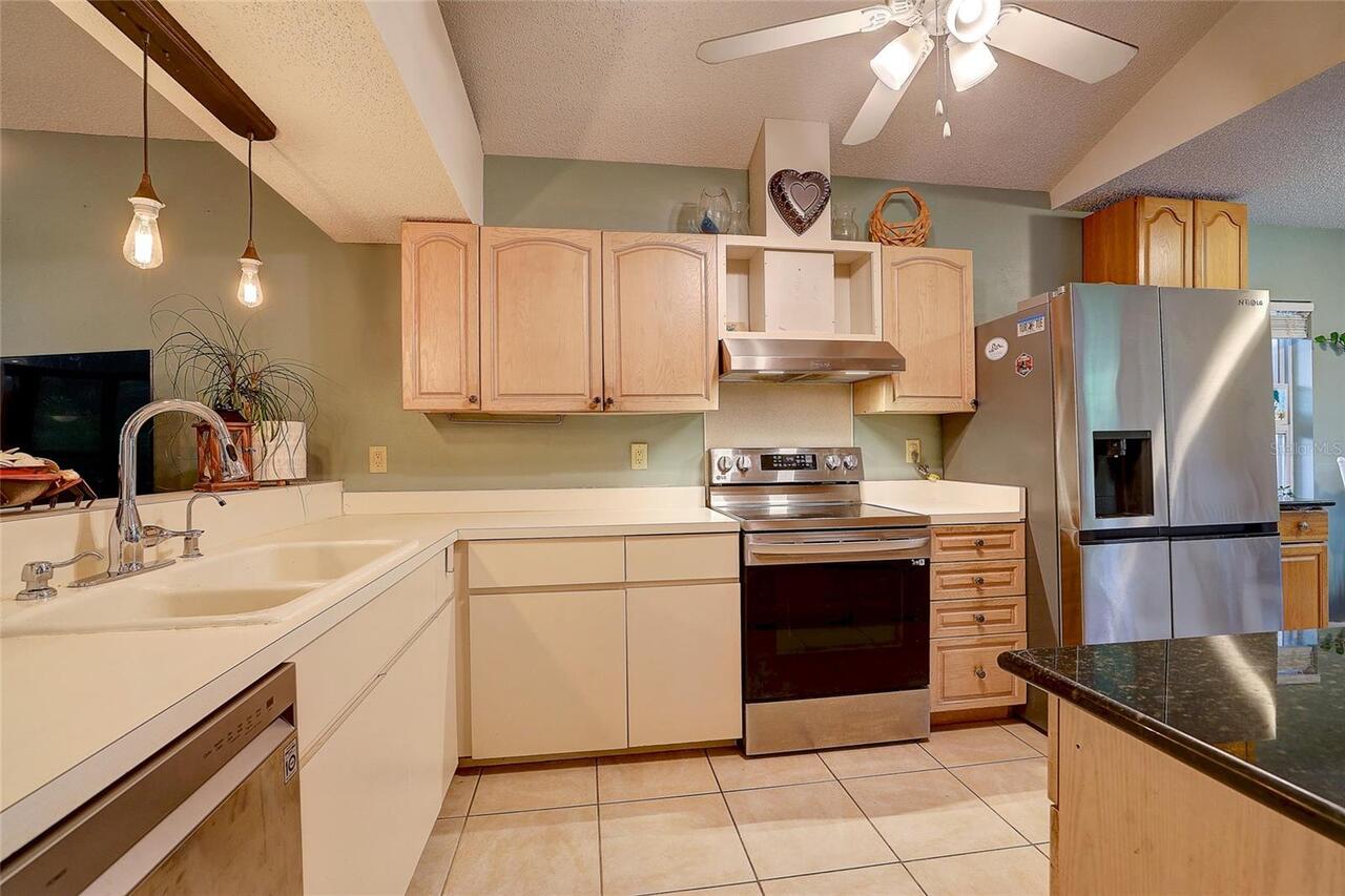 Listing Photo 22