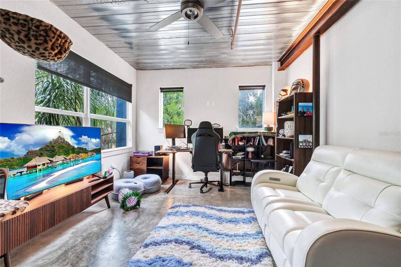 Listing Photo 18