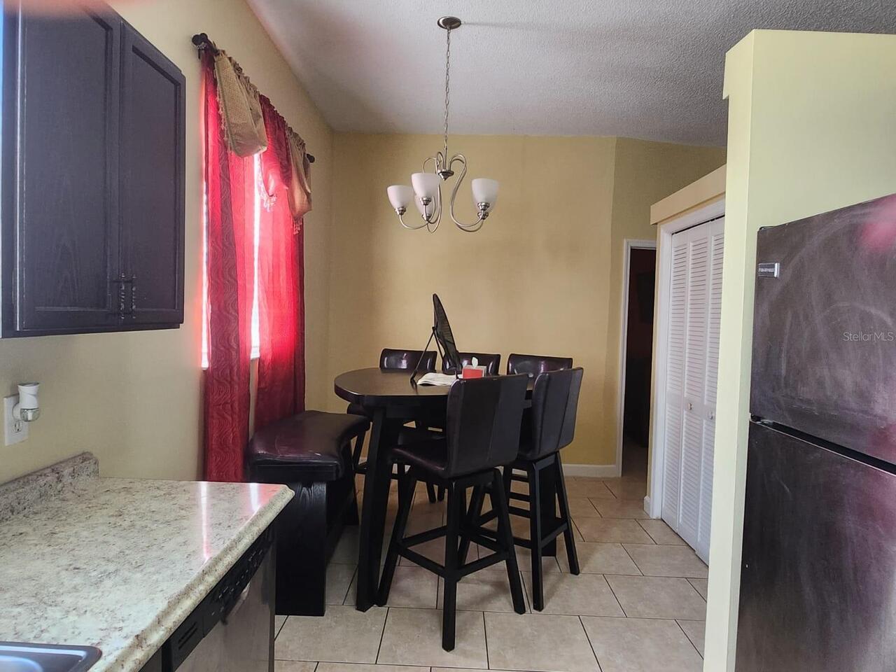 Listing Photo 12