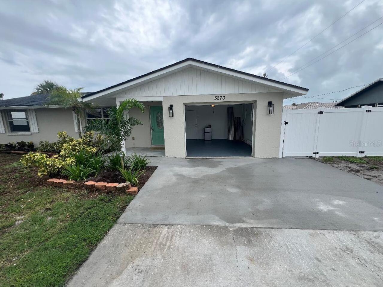 Listing Photo 17