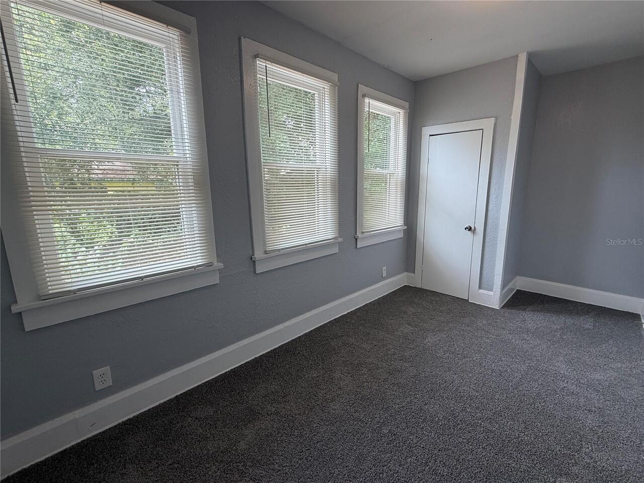 Listing Photo 9