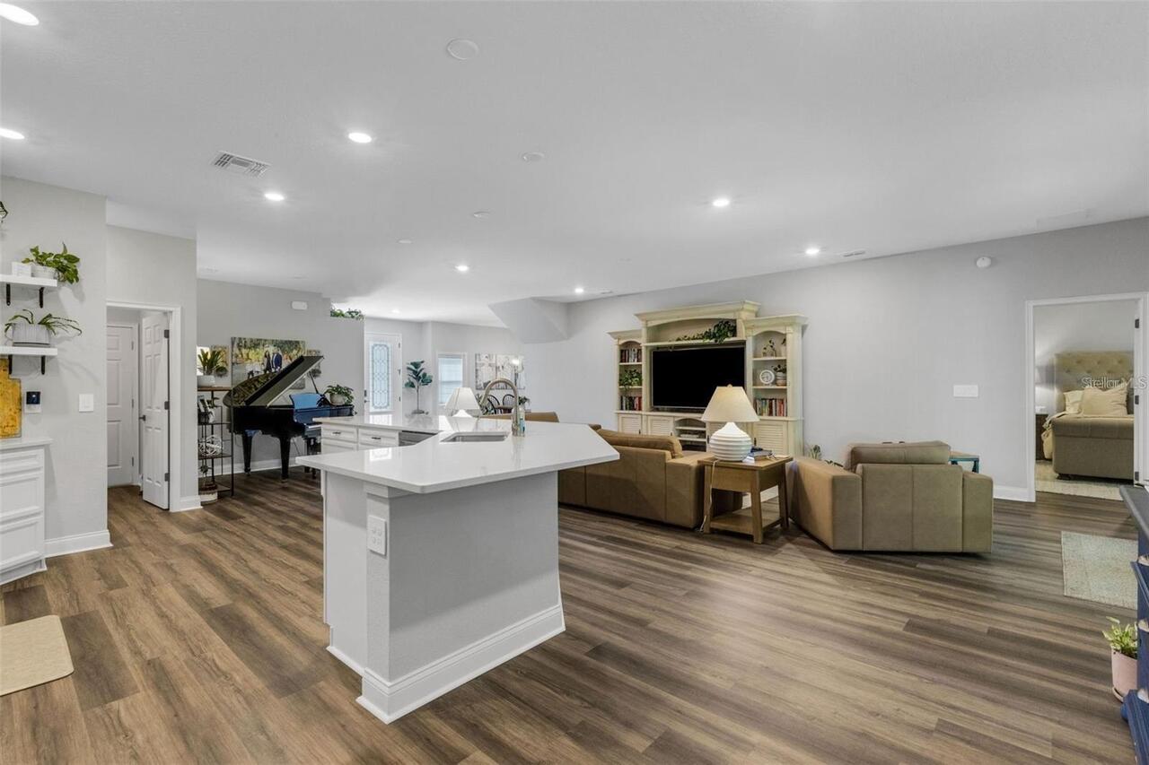 Listing Photo 10