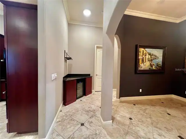Listing Photo 14