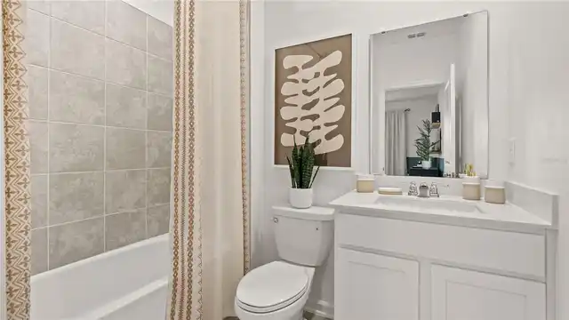 Listing Photo 9