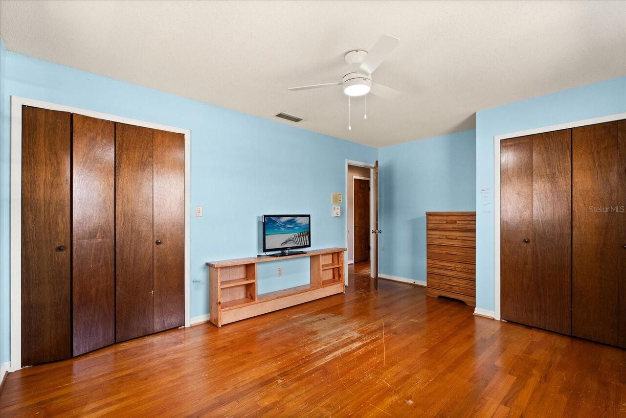 Listing Photo 37