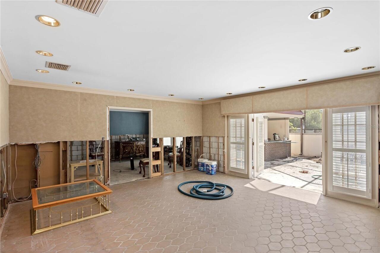 Listing Photo 14