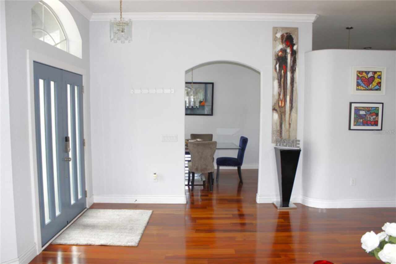 Listing Photo 9
