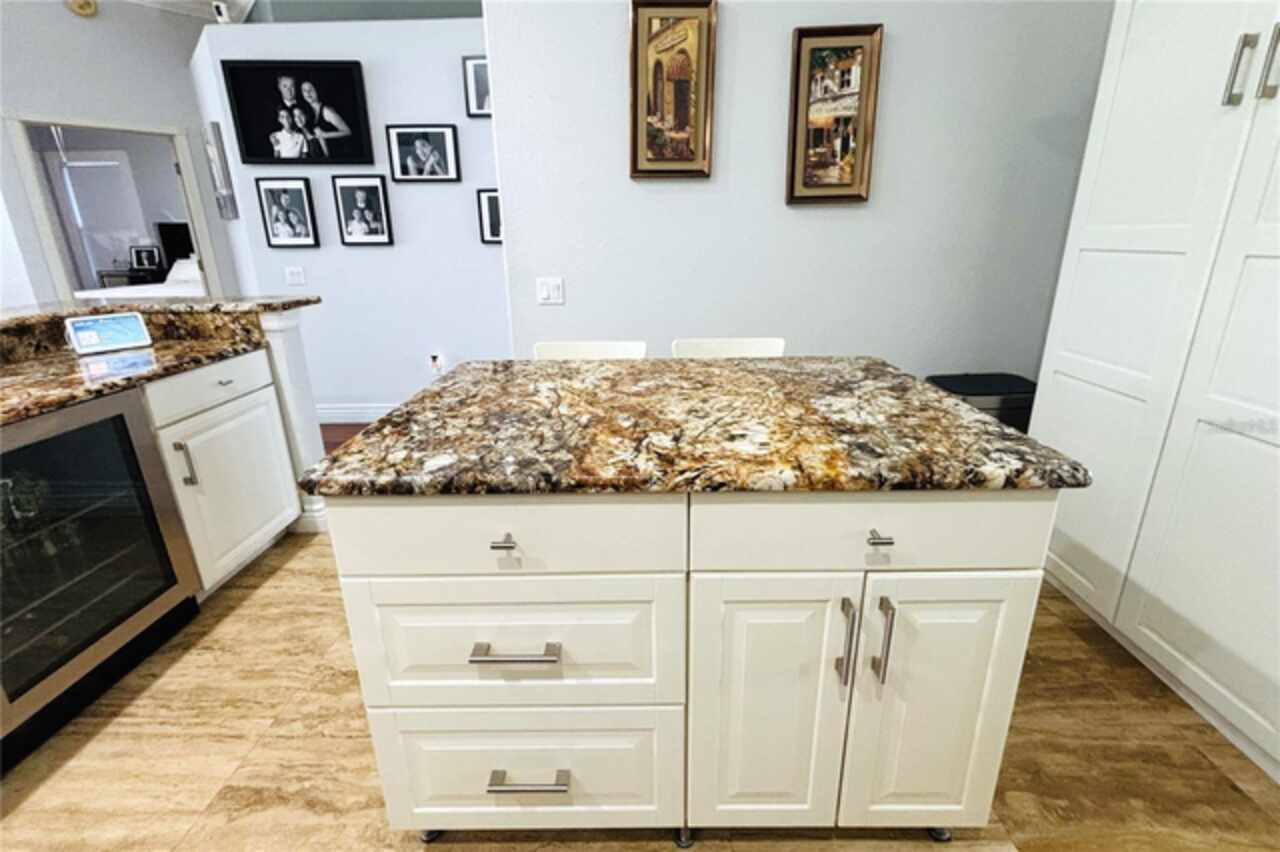 Listing Photo 19