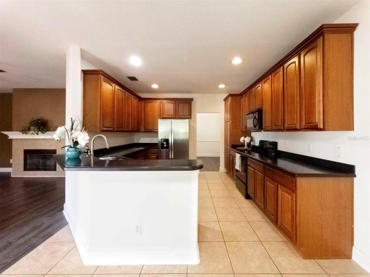 Listing Photo 12