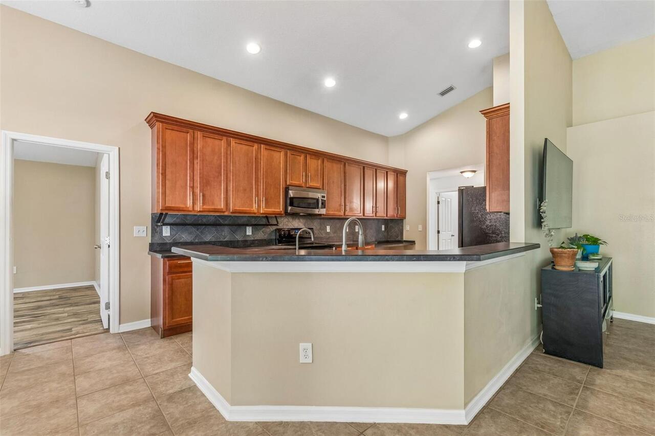 Listing Photo 15