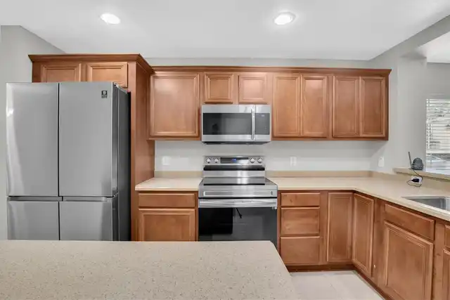 Listing Photo 11