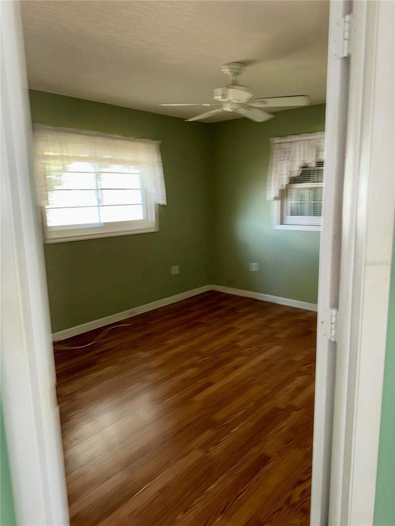 Listing Photo 17
