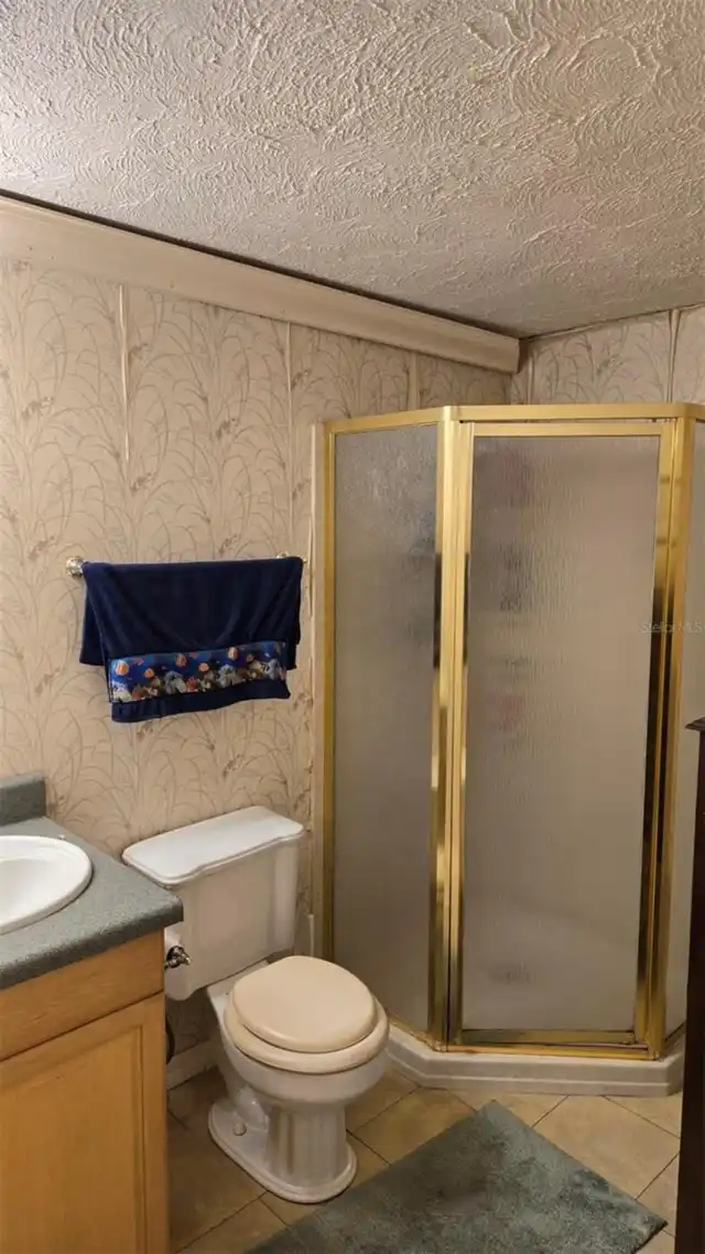 Listing Photo 12