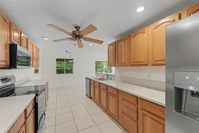 Listing Photo 8