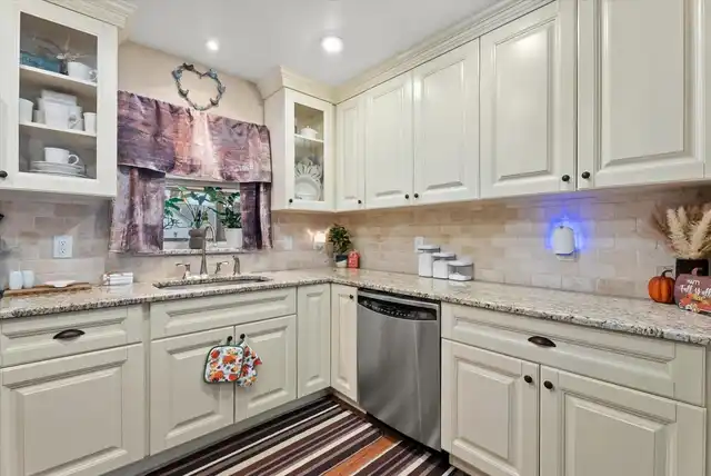 Listing Photo 7