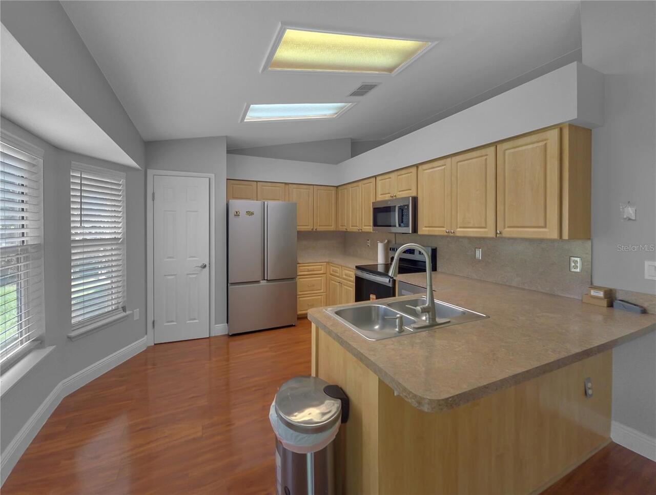 Listing Photo 6