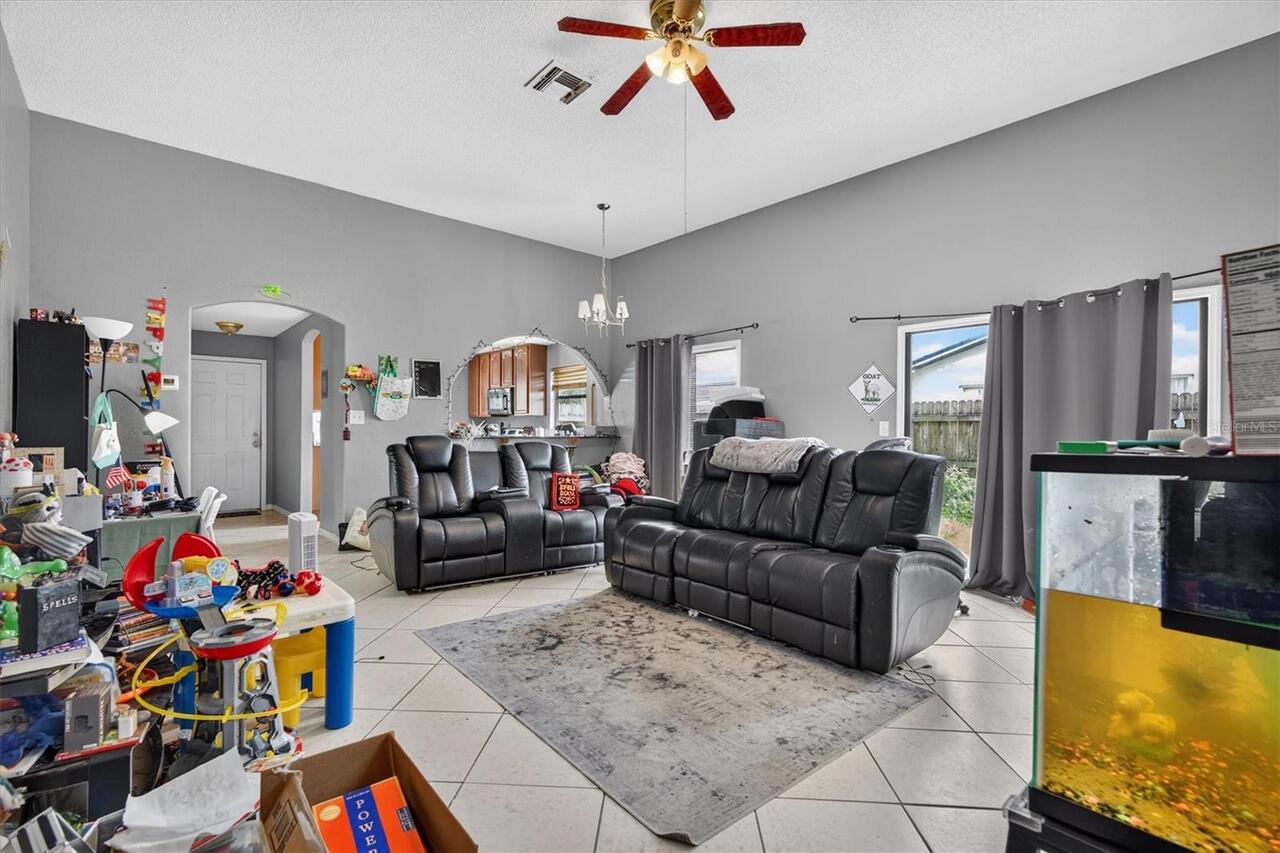 Listing Photo 8